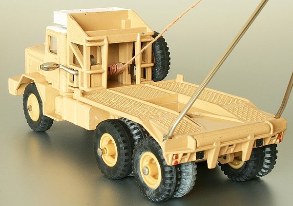 DINKY No.888 CAMION PETROLIER SAHARIEN